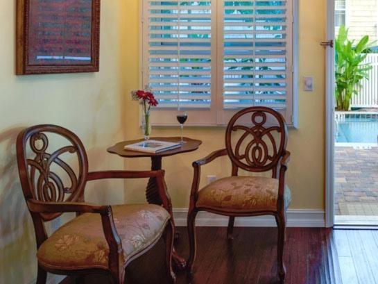 Seaglass Inn Bed And Breakfast 墨尔本比奇 外观 照片