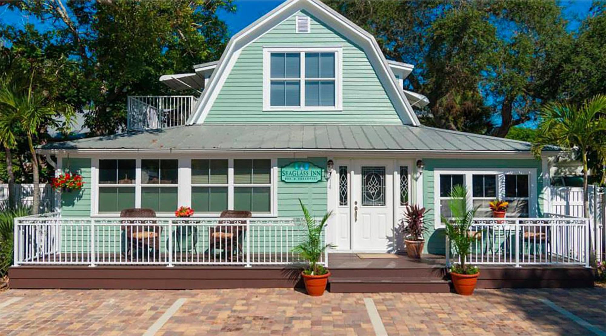 Seaglass Inn Bed And Breakfast 墨尔本比奇 外观 照片