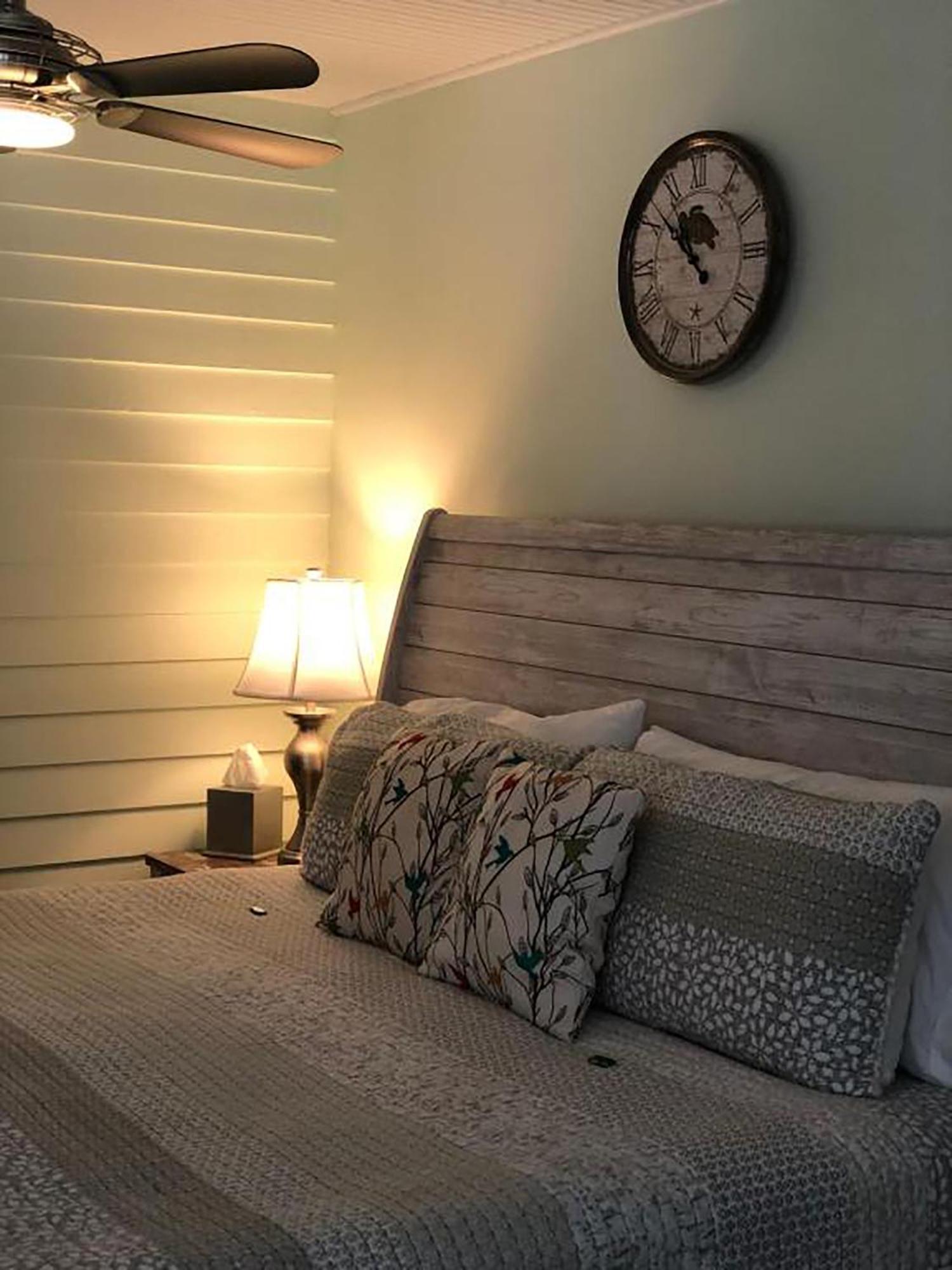 Seaglass Inn Bed And Breakfast 墨尔本比奇 客房 照片