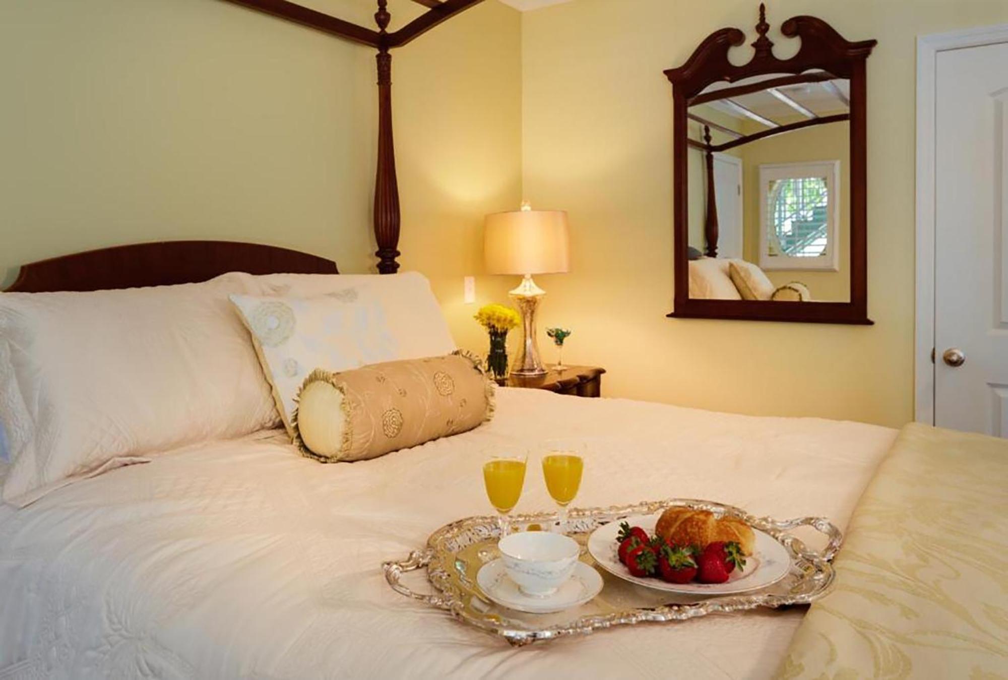 Seaglass Inn Bed And Breakfast 墨尔本比奇 客房 照片